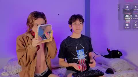 darcy_and_stolas online show from October 20, 5:12 am