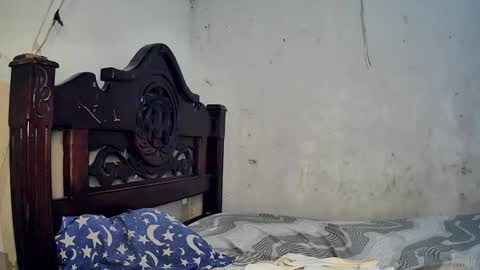 dariel0420 online show from May 13, 7:23 pm