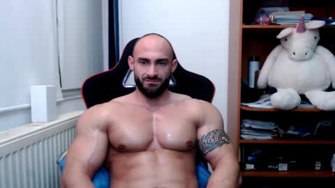 Dario online show from December 3, 8:55 pm