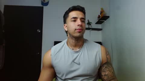 Darius Phoenix  online show from November 27, 8:38 pm