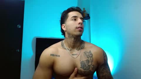 Darius Phoenix  online show from January 13, 8:49 pm