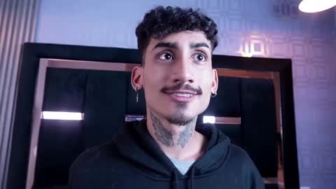 Sr. Eros online show from April 18, 4:14 am