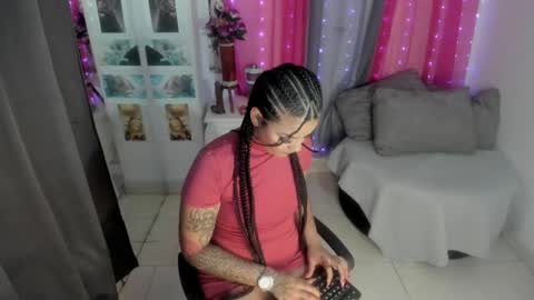 dark_flama online show from November 25, 5:56 pm