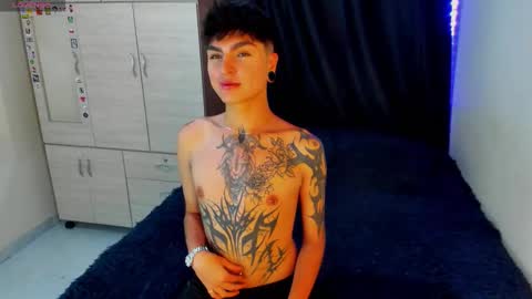 Snapshot of dark_lucky chatting on October 23, 12:45 am Juanito online show from October 23, 12:45 am