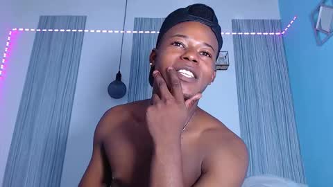 Chris  online show from November 28, 5:26 am