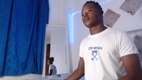 Chris  online show from November 16, 3:19 am