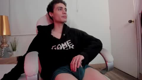 dark_sun333 online show from October 15, 11:05 pm