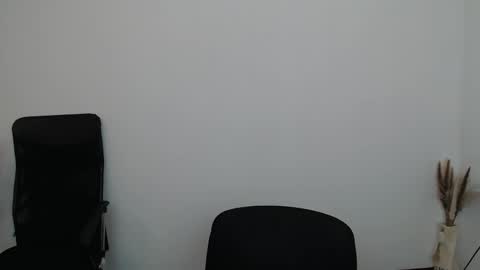 Anna online show from October 13, 5:15 pm