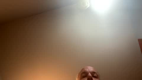 Snapshot of darknite083072 chatting on September 16, 10:28 am darknite083072 online show from September 16, 10:28 am