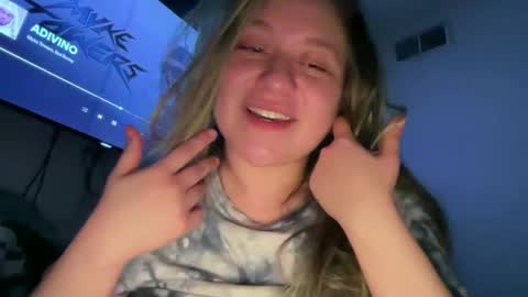 DarkQueenSan online show from January 1, 12:11 am