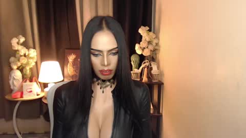 HAPPY BIRTHDAY MISTRESS MADRIANA online show from January 26, 12:01 pm