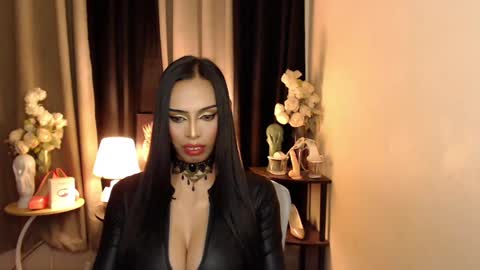 HAPPY BIRTHDAY MISTRESS MADRIANA online show from February 17, 1:44 pm
