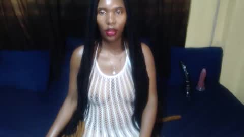 Darksultryxx30 online show from April 12, 7:45 am