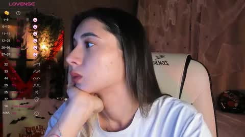 Belle online show from October 19, 4:17 am