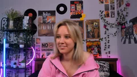 lina online show from March 12, 12:09 am