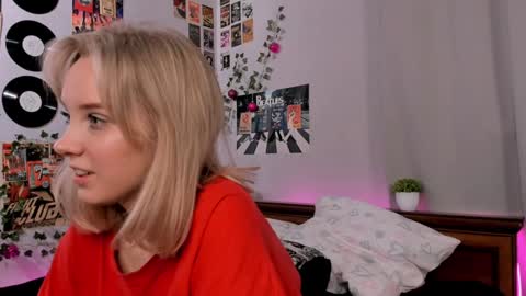 lina online show from February 3, 11:26 pm