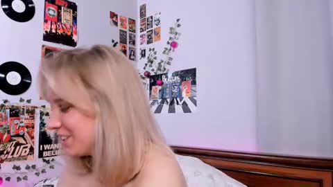 lina online show from February 25, 11:37 pm