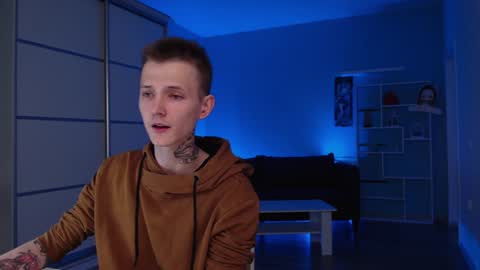 your lovely Oli online show from December 2, 6:49 pm