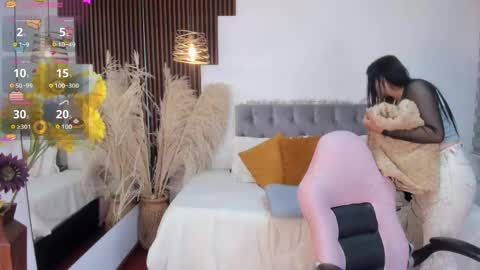 darling  online show from June 5, 9:59 am