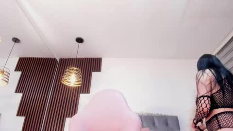 darling  online show from May 12, 10:57 am