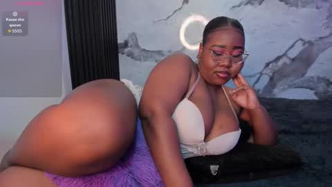  Darnell Queen online show from March 7, 5:18 am