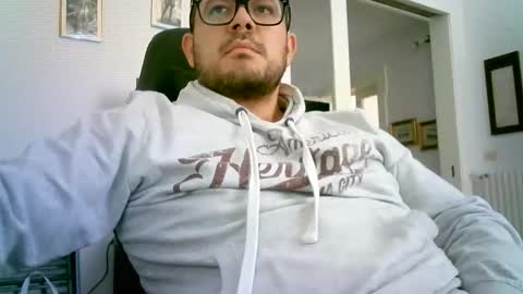 dartvader95 online show from March 24, 2:34 pm