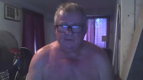 Snapshot of darwincock chatting on January 17, 10:12 pm darwincock online show from January 17, 10:12 pm