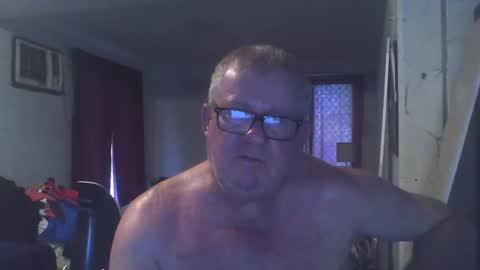 Snapshot of darwincock chatting on December 13, 9:51 pm darwincock online show from December 13, 9:51 pm