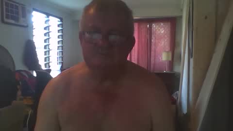 Snapshot of darwincock chatting on September 19, 11:08 pm darwincock online show from September 19, 11:08 pm