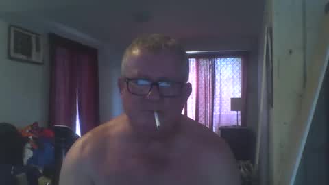 Snapshot of darwincock chatting on December 7, 1:08 am darwincock online show from December 7, 1:08 am