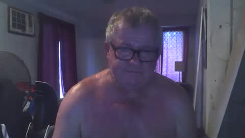 Snapshot of darwincock chatting on January 21, 10:08 pm darwincock online show from January 21, 10:08 pm