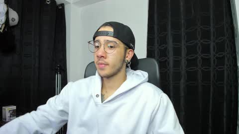 dash lowell   online show from February 15, 5:51 am