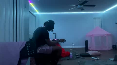 LushLavish online show from March 3, 9:33 am