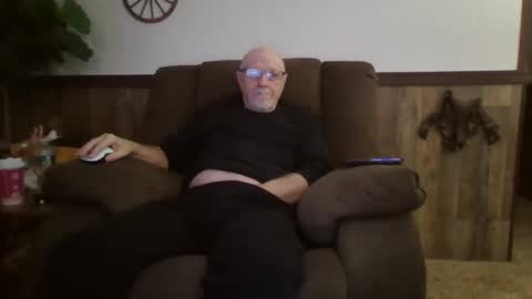 dave571960 online show from December 30, 12:42 pm