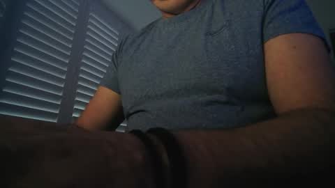 davesu12345 online show from February 10, 7:33 am