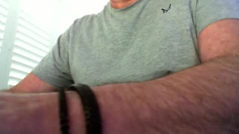 davesu12345 online show from February 3, 11:47 am