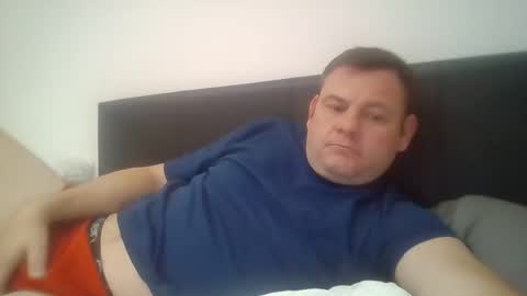 DILFnextdoor69 online show from October 7, 8:16 pm