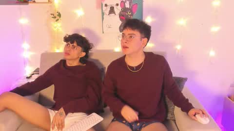 david_and_friend online show from February 13, 10:46 pm