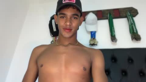 david_hot44 online show from June 5, 6:30 am