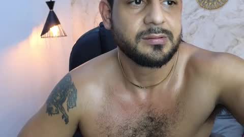 JF oliveira online show from February 23, 3:51 pm