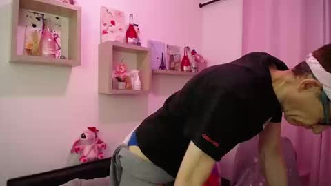 David Lucky 13  online show from March 14, 5:33 am