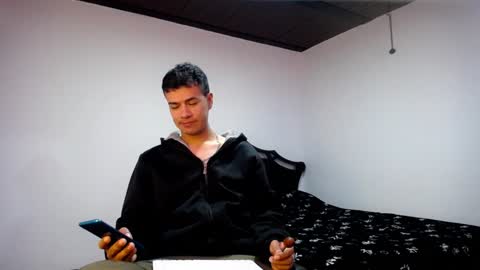 Snapshot of davidkaloc chatting on January 26, 6:59 am David online show from January 26, 6:59 am