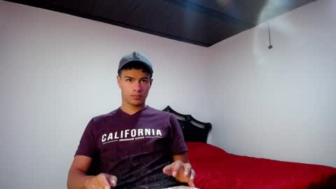 Snapshot of davidkaloc chatting on January 13, 6:27 am David online show from January 13, 6:27 am