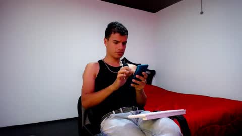 Snapshot of davidkaloc chatting on January 9, 11:14 am David online show from January 9, 11:14 am