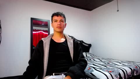Snapshot of davidkaloc chatting on January 30, 5:52 am David online show from January 30, 5:52 am