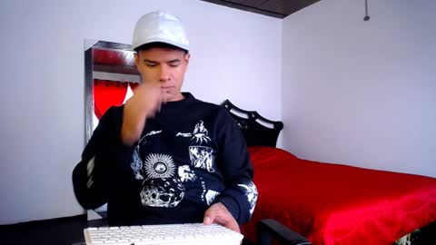 Snapshot of davidkaloc chatting on January 14, 2:11 pm David online show from January 14, 2:11 pm