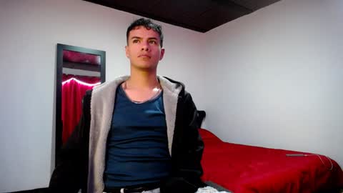 Snapshot of davidkaloc chatting on February 8, 5:29 am David online show from February 8, 5:29 am