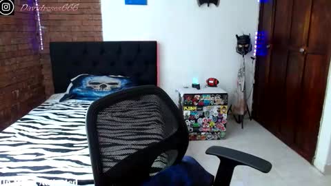   online show from November 21, 6:39 pm