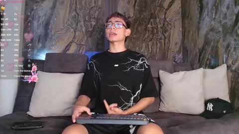 David online show from February 17, 7:13 pm