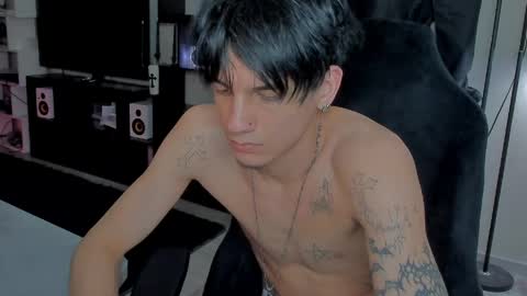 davis online show from April 1, 1:50 am